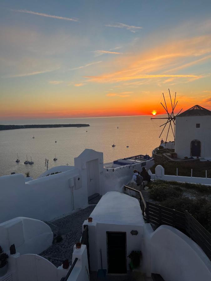 The Sunset Windmill Villa Oía Dış mekan fotoğraf